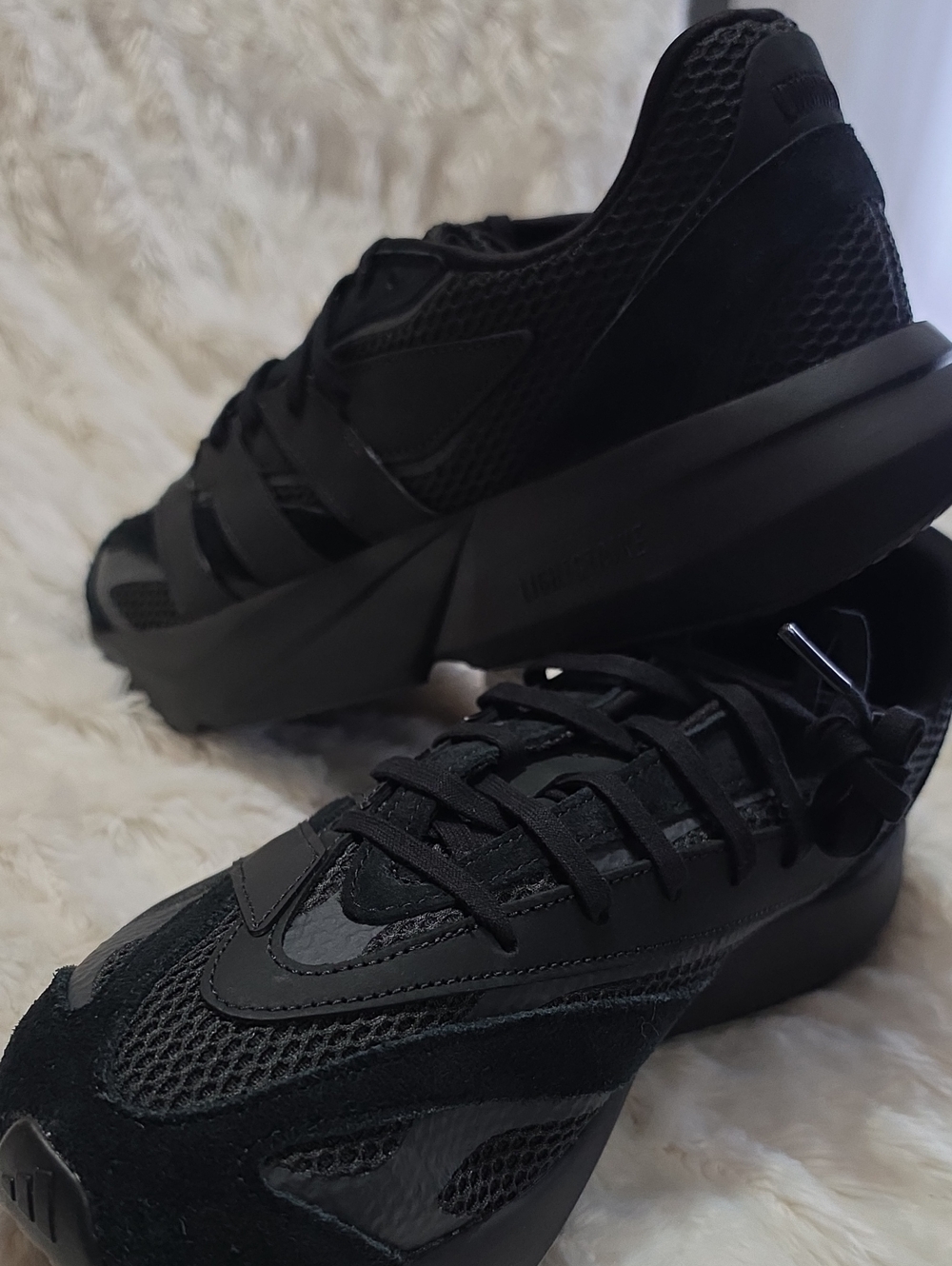 adidas Men's Black Mesh & Suede Runner Sneaker